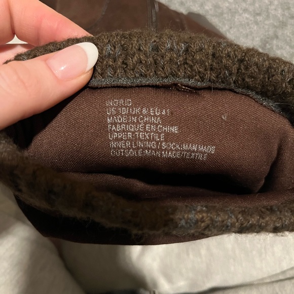 Brown heeled boots - Picture 7 of 7